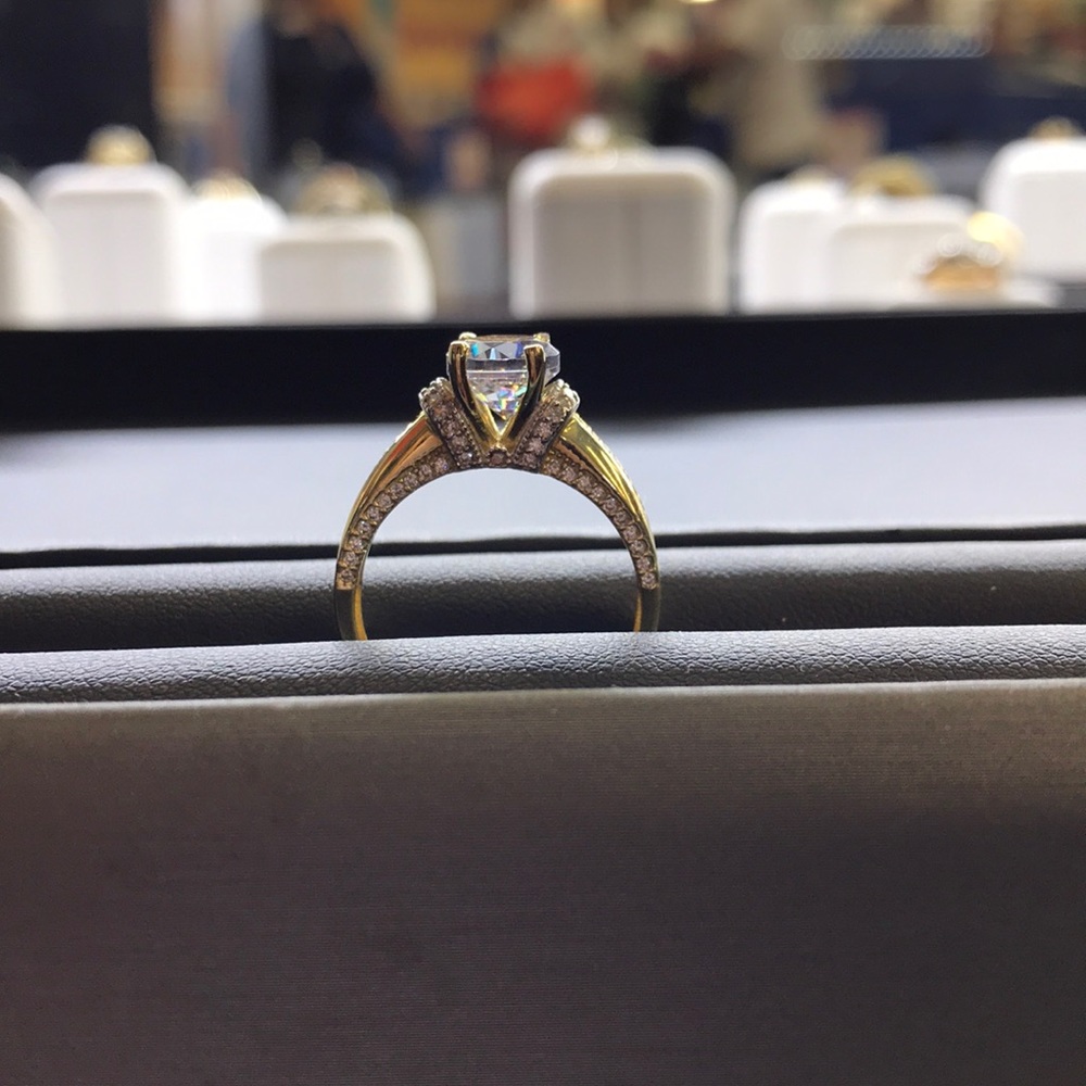 Brand new engagement ring💍
